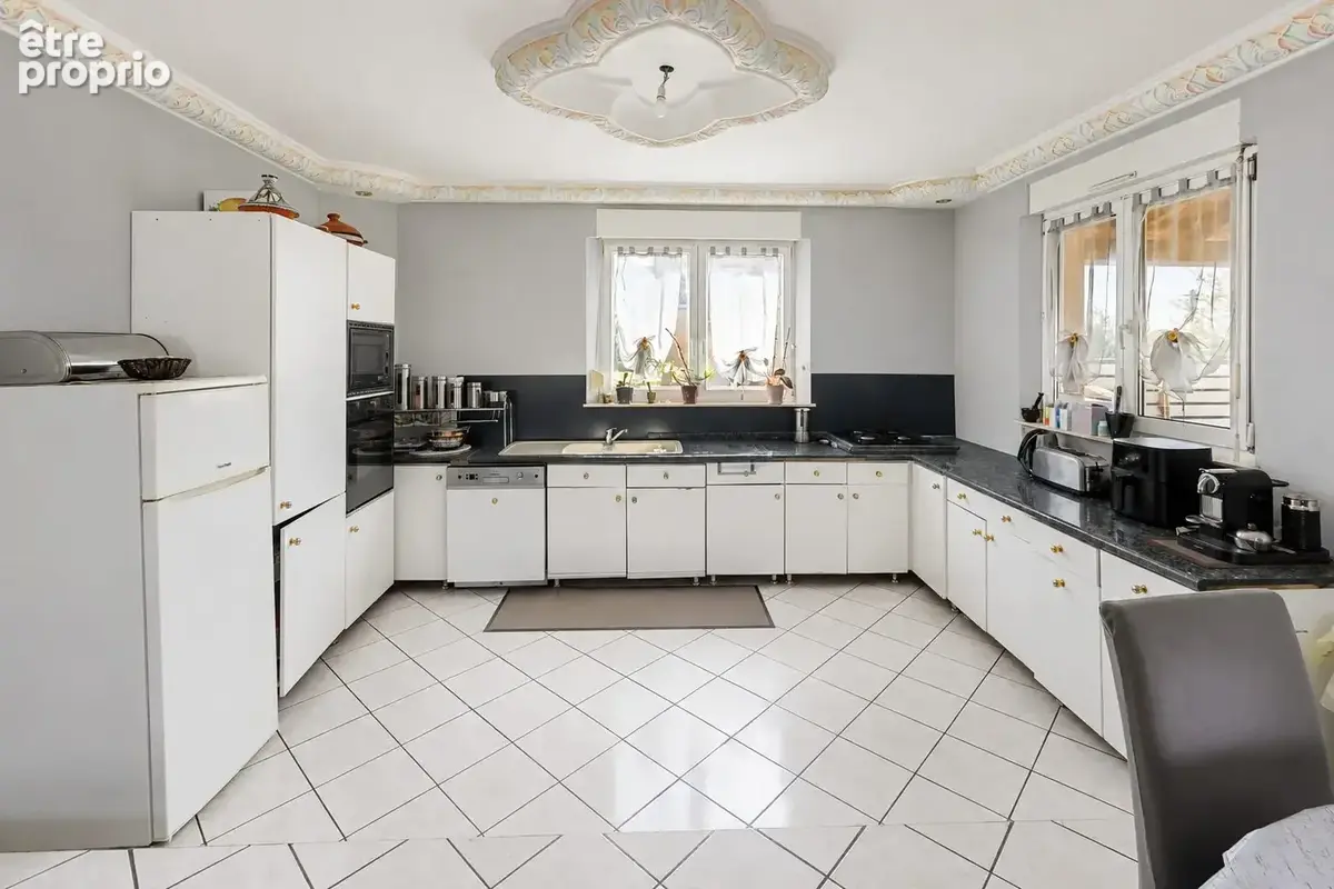 Maison 6 pièces 160 m² à vendre à Cernay (68700) - photo 3