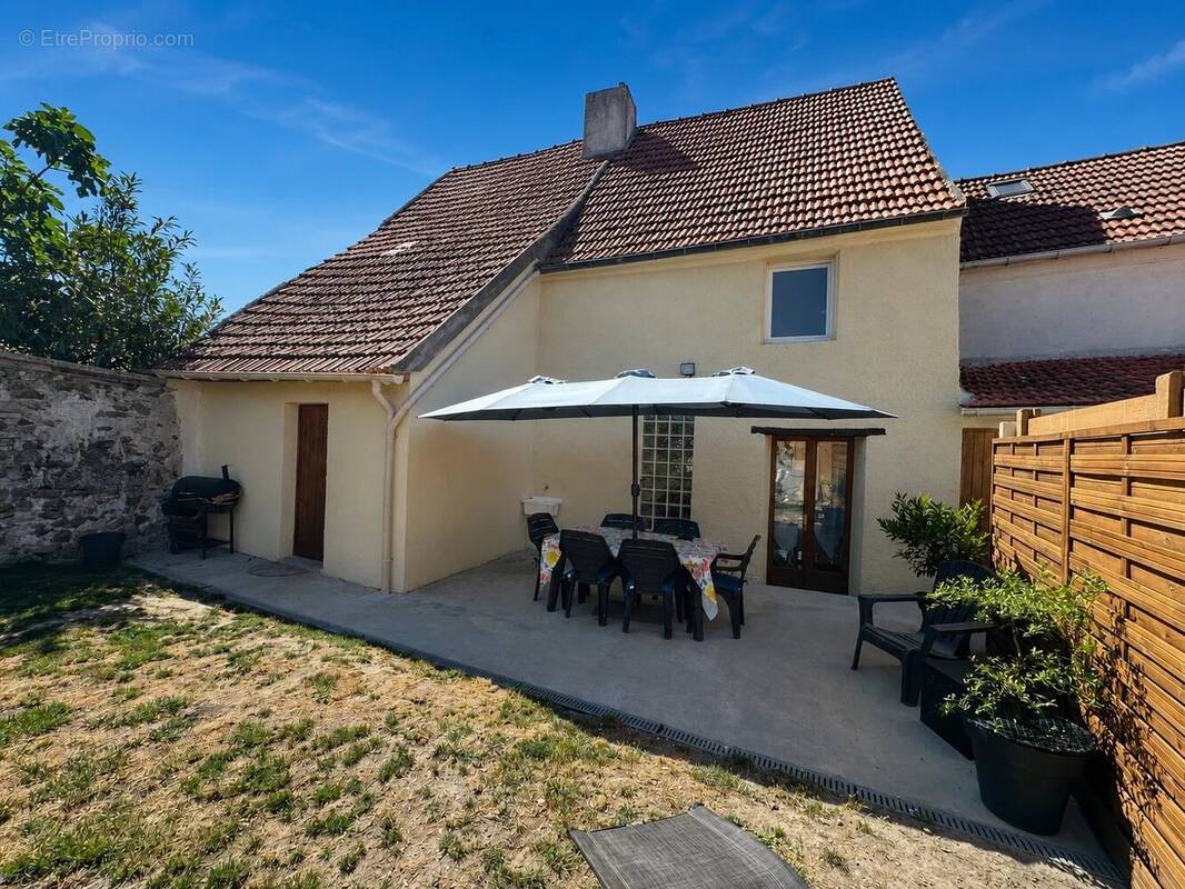 Maison à LIZY-SUR-OURCQ