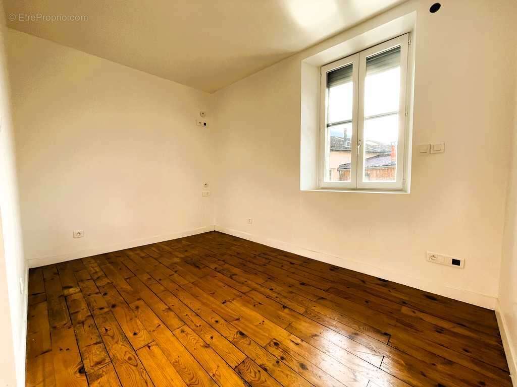 Maison + terrasse et KGB - photo 11