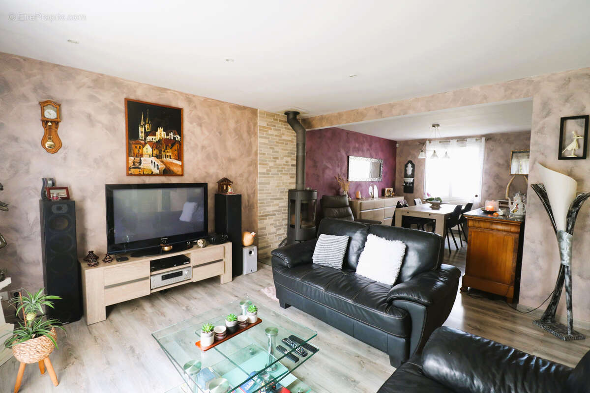 Maison à VER-LES-CHARTRES