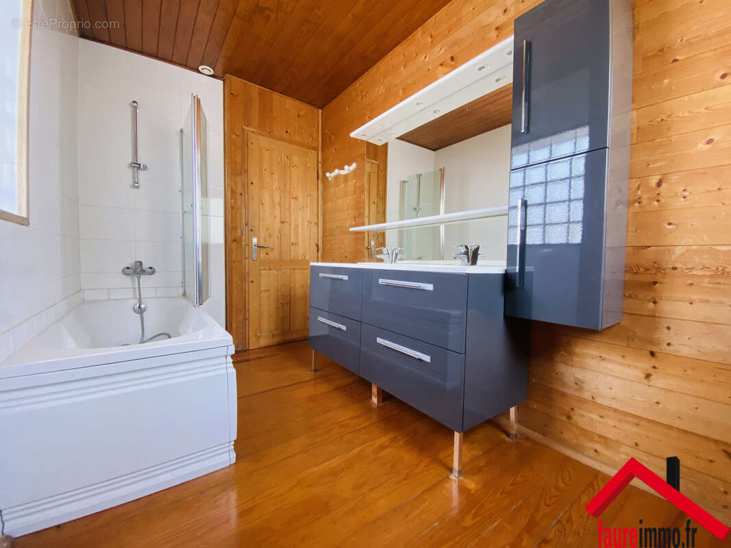 Maison à SAINTE-FEREOLE