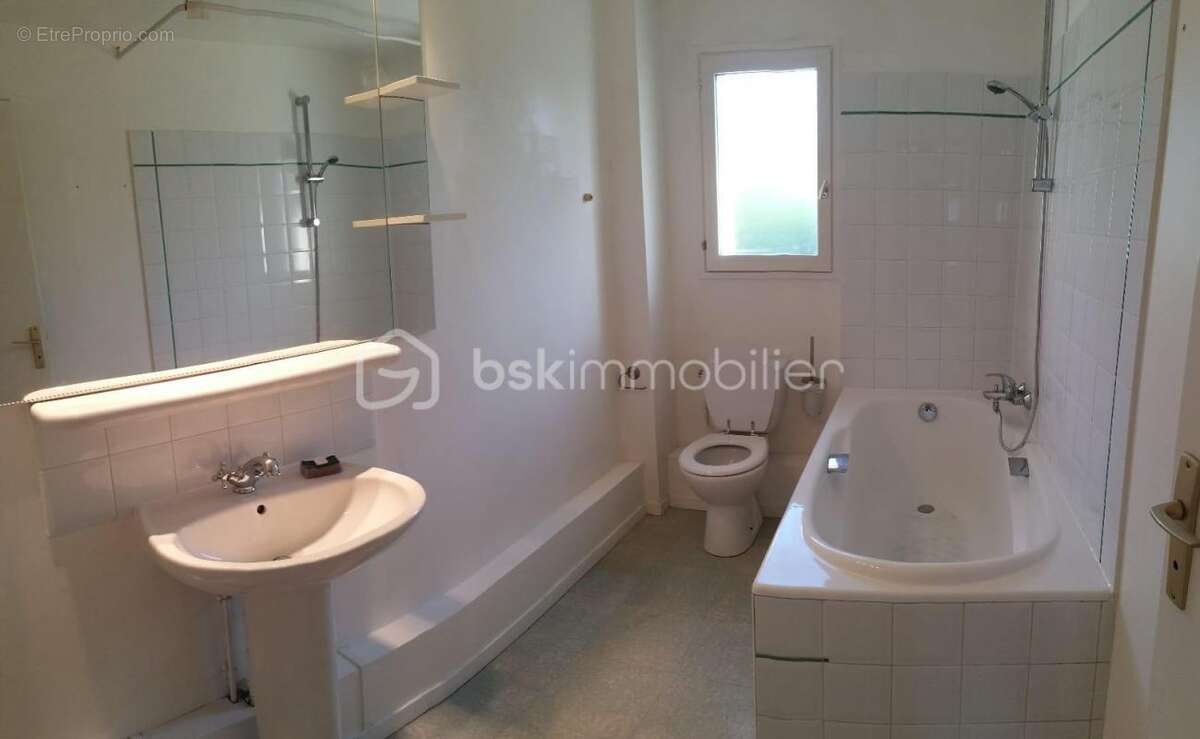 Maison à COURCOURONNES