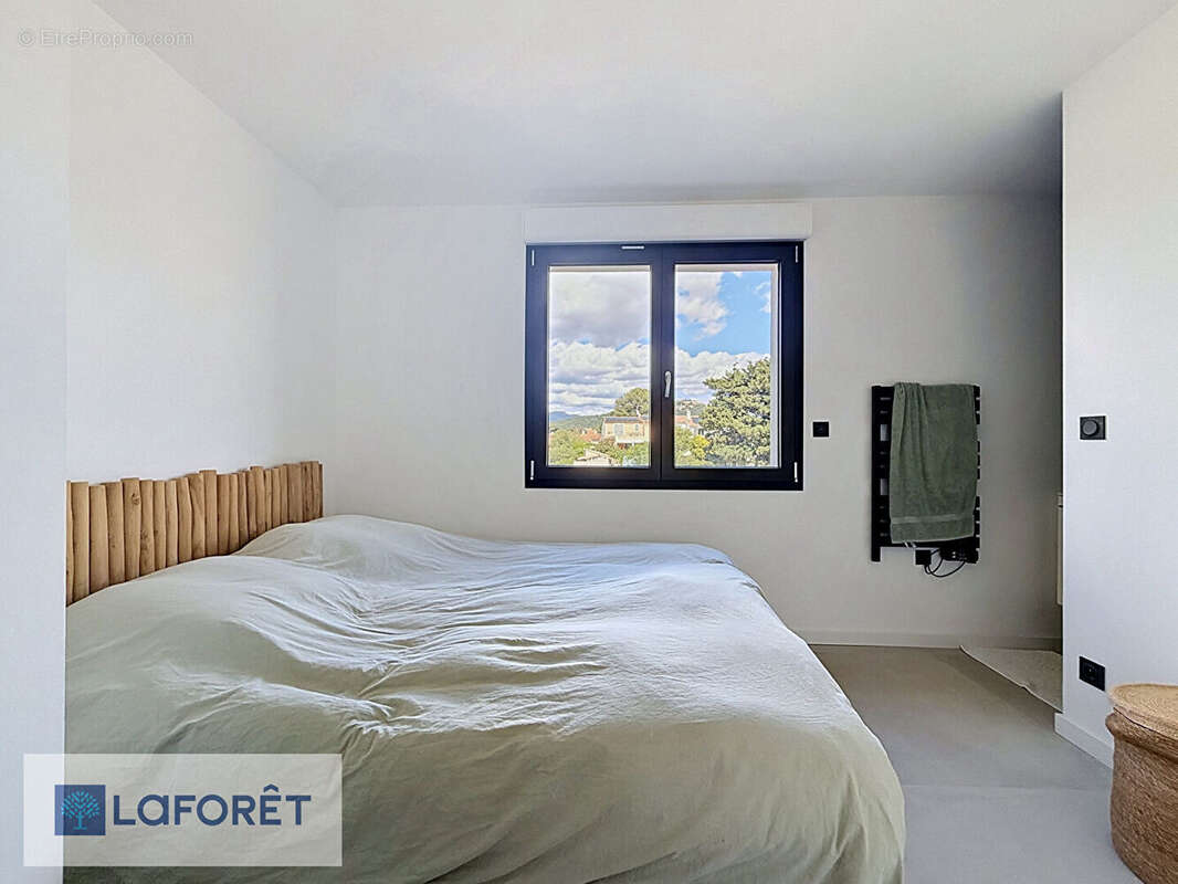 Appartement à SIX-FOURS-LES-PLAGES
