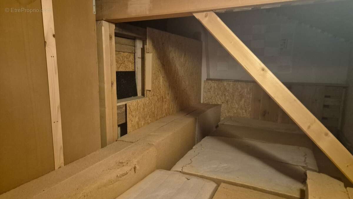 Maison à SAINT-GERVAIS-EN-VALLIERE