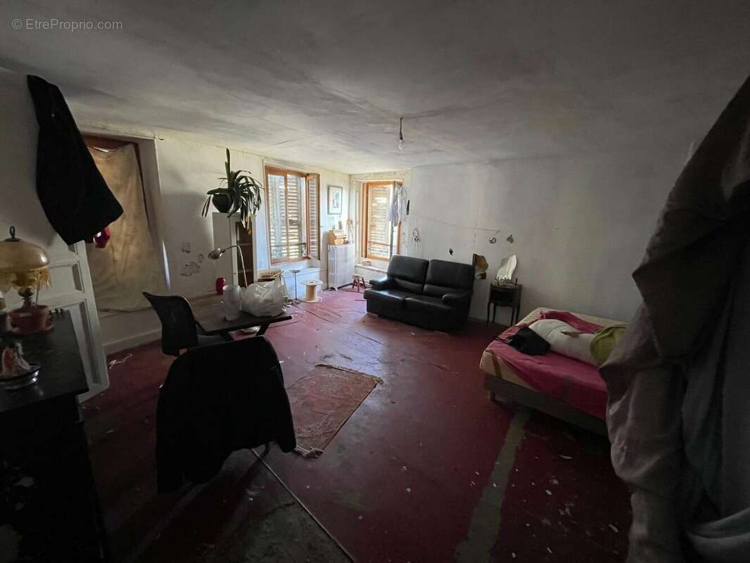 Maison 128 m² à Crouy-Sur-Ourcq  - photo 8