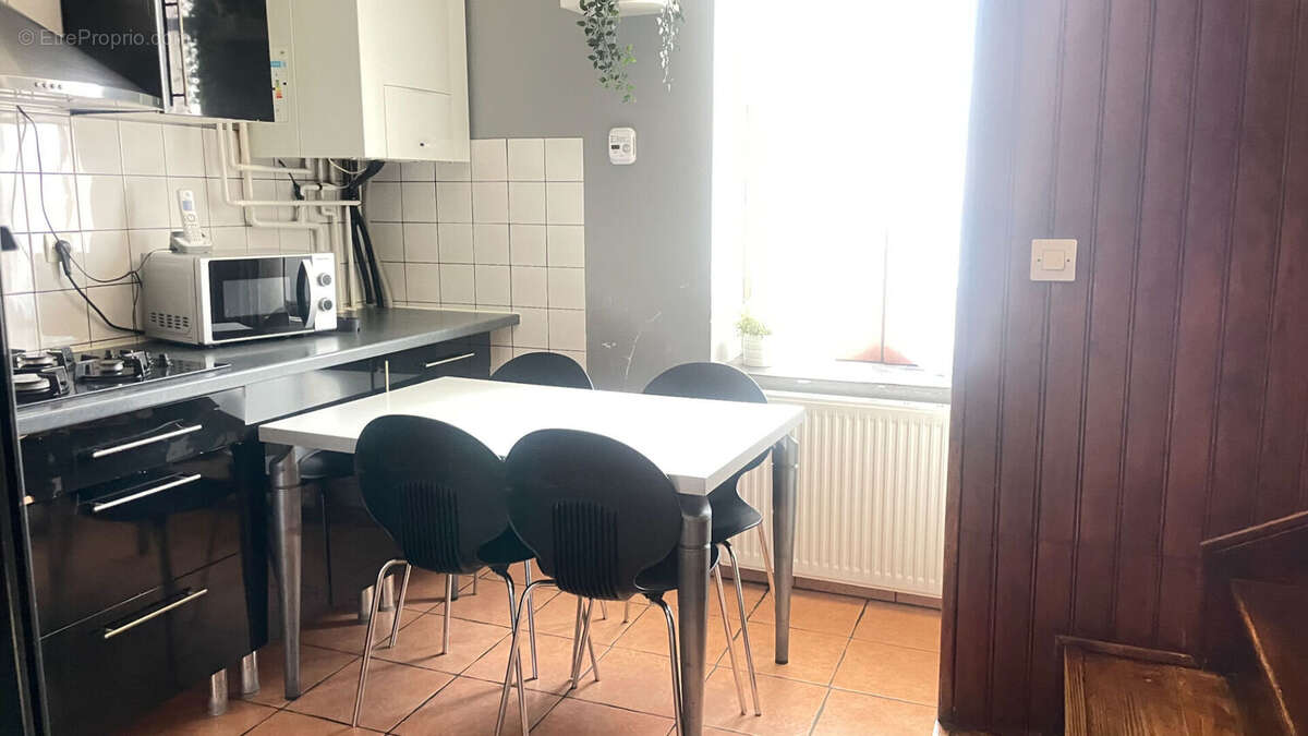 Maison à PONT-EVEQUE