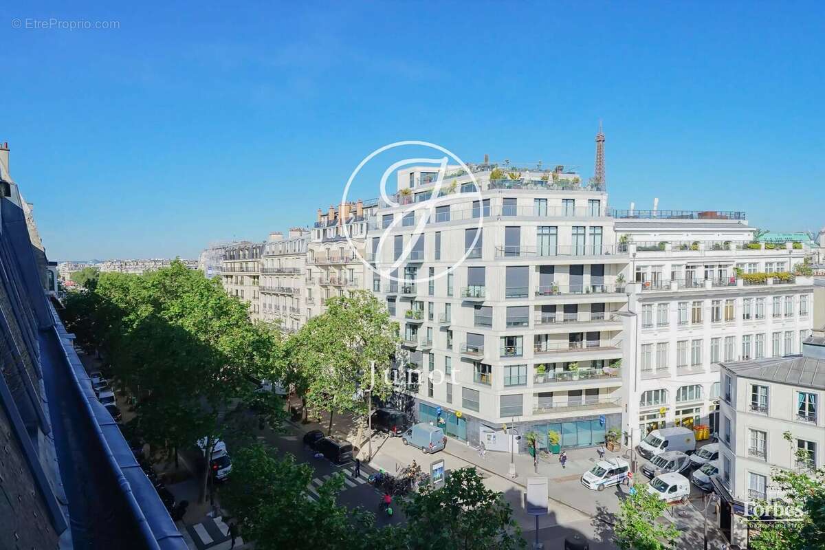 Appartement à PARIS-7E