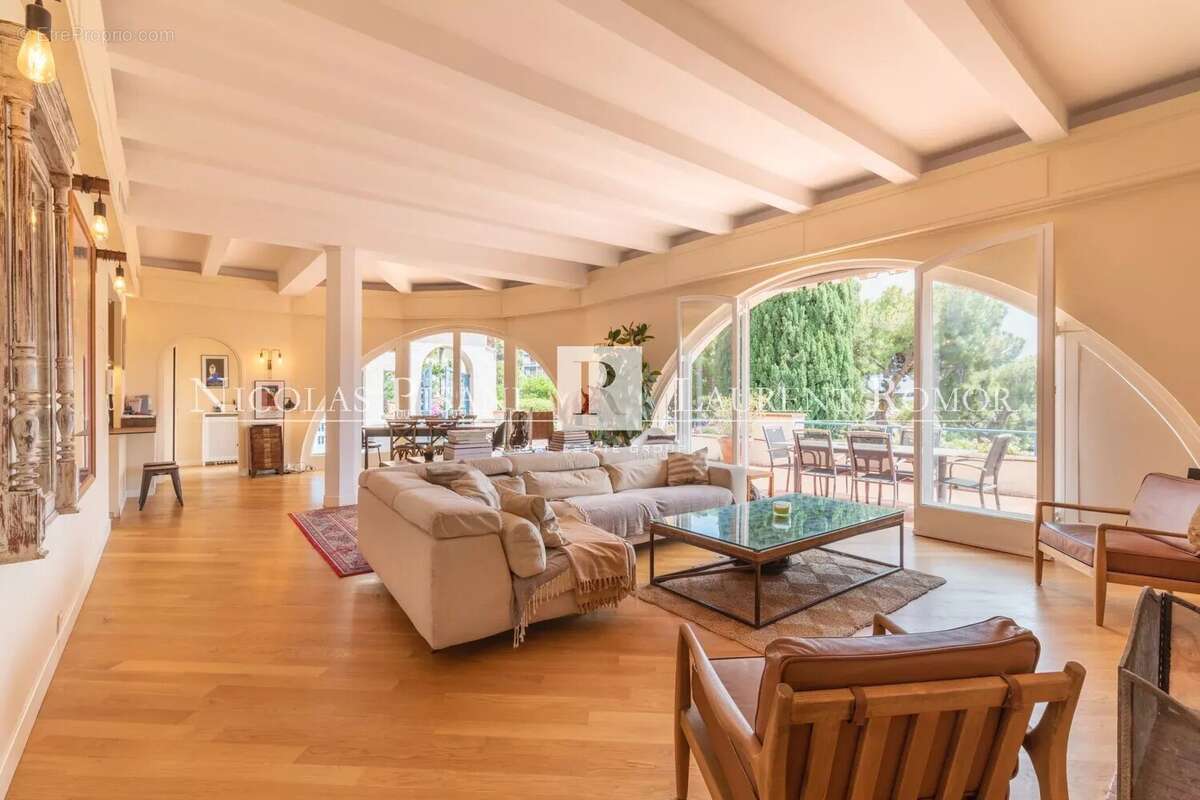 Appartement à VILLEFRANCHE-SUR-MER