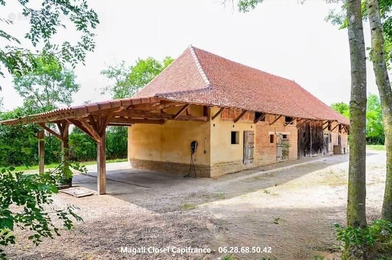 Maison à SAINT-GERMAIN-DU-BOIS