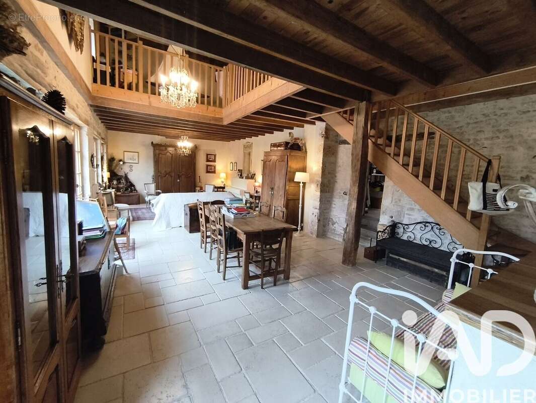 Photo 3 - Maison à CEAUX-EN-COUHE