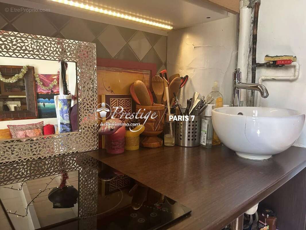Appartement à PARIS-3E