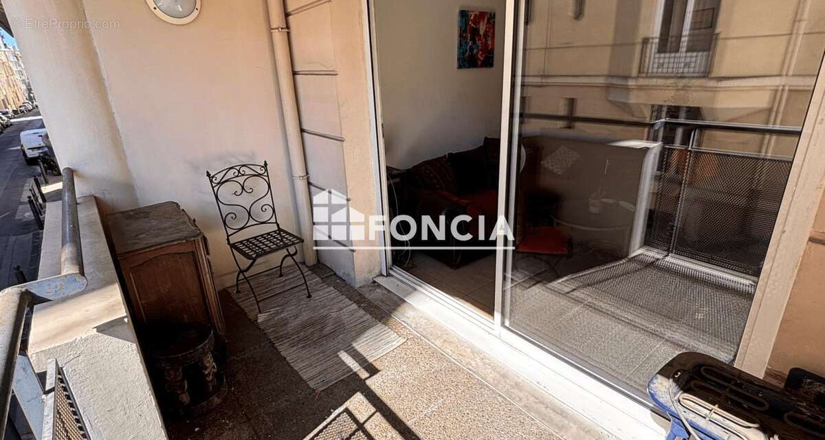 Appartement à MARSEILLE-1E
