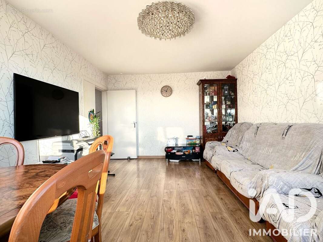 Appartement 78 m² à Paris-18e  - photo 3
