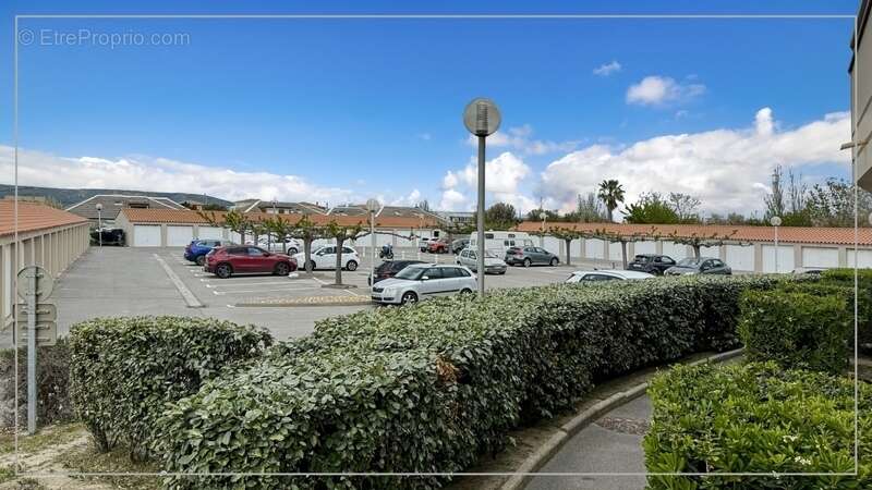 Dpt Hérault (34), à vendre FRONTIGNAN-PLAGE appartement T3 de 51 m²  - Plain pied- Front de mer - photo 12