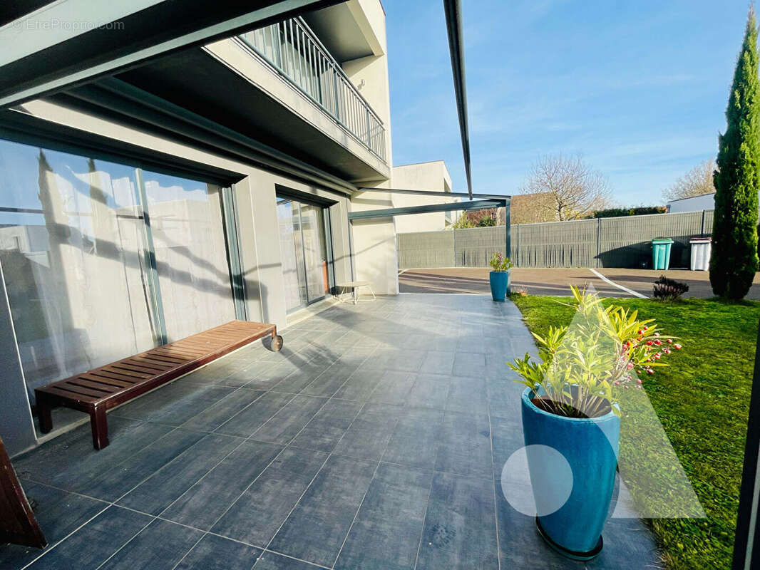 Maison à SAINTE-SAVINE