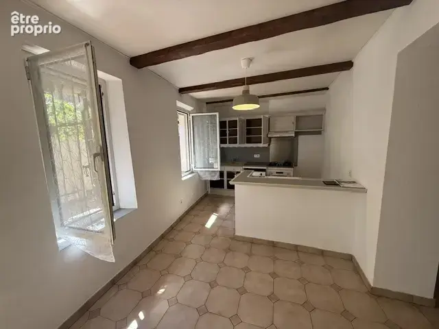 Maison de ville T2 avec dépendances, terrasse et parking   Allauch Village - photo 4