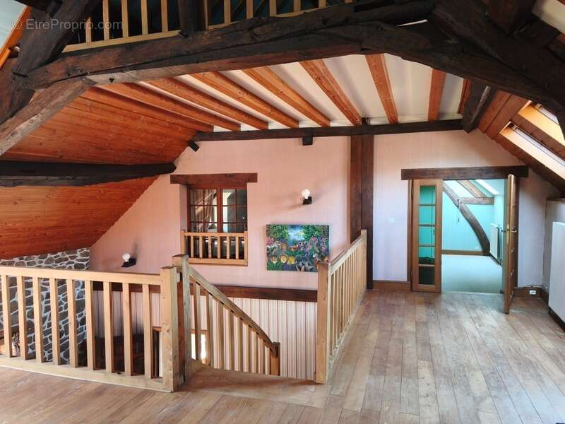 Maison à vendre 7 pièces 234 m² LE BOURG D'HEM (23) Lac pêche gîte 2 Maisons 1 Grange 1 Garage 1 terrain - photo 10