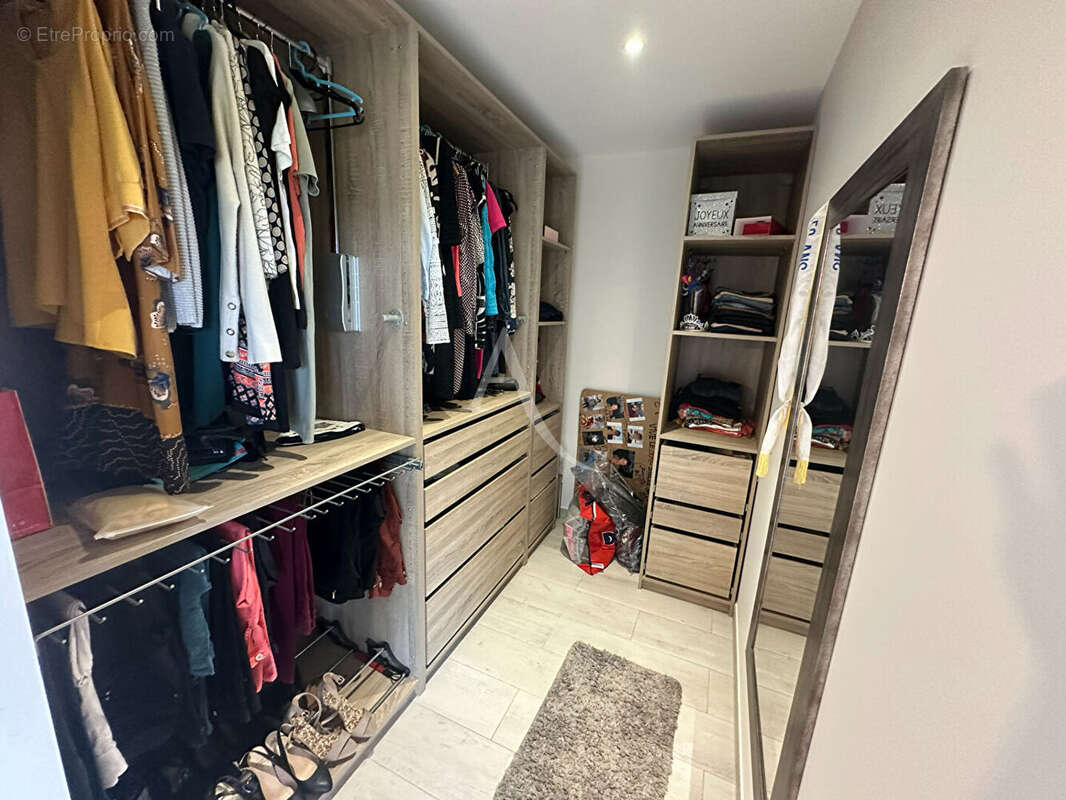 Maison à LES MONTILS