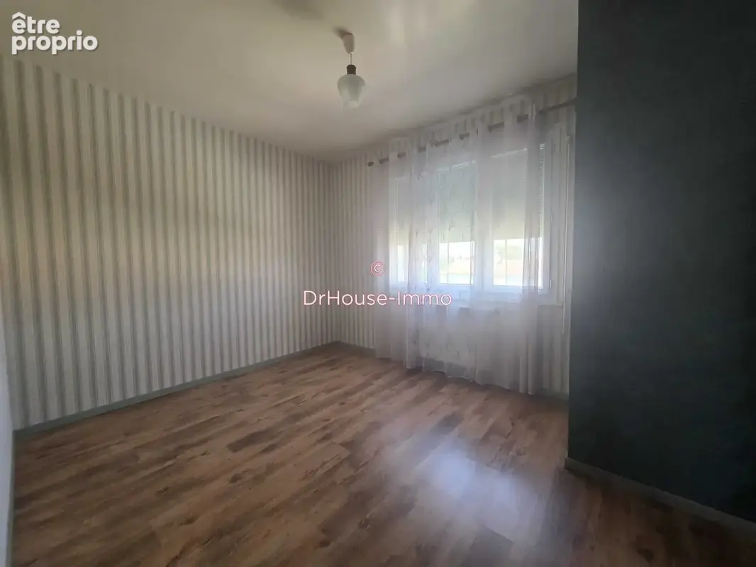 Maison 98 m² à Puyravault  - photo 17