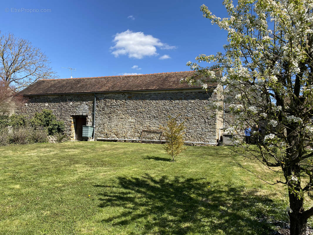 Maison à LA CHAPELLE-RABLAIS