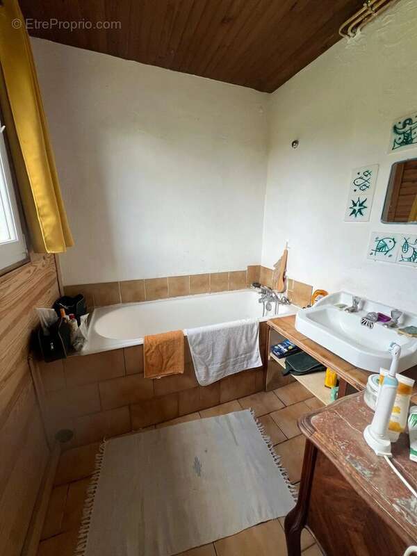 Maison à AUZANCES