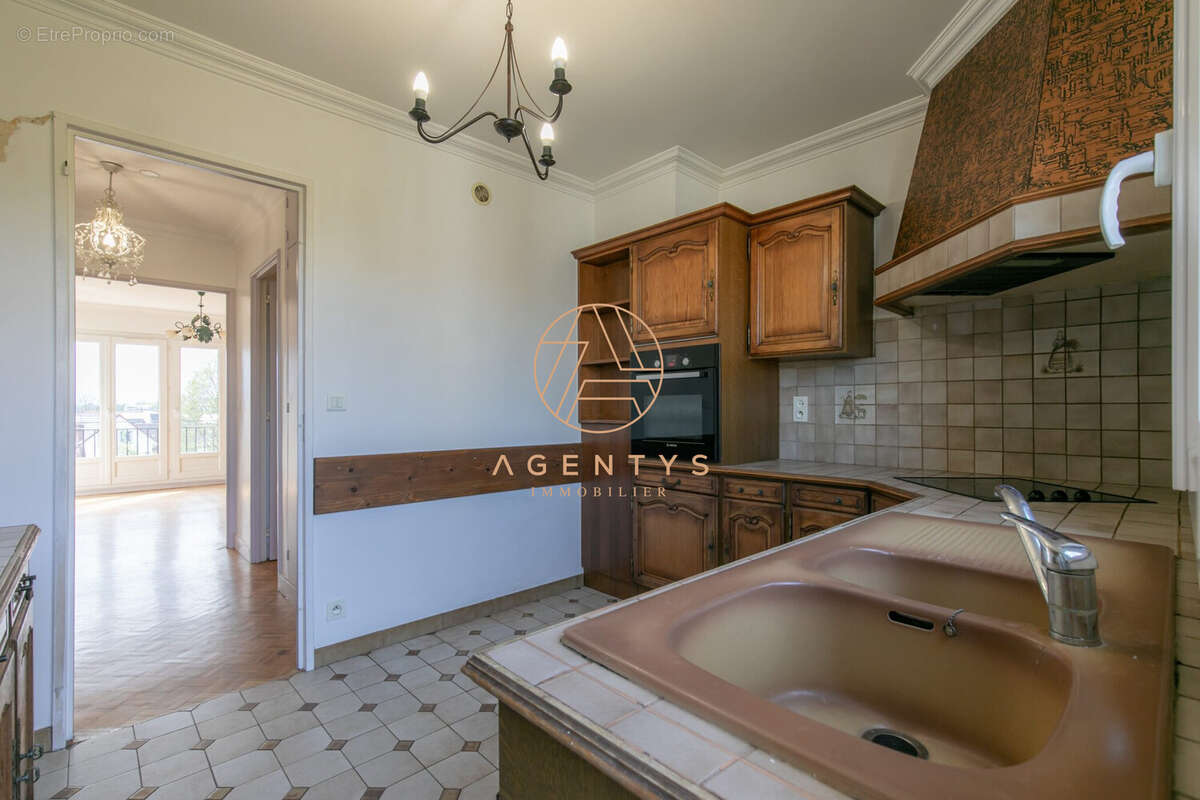 Appartement à CHENNEVIERES-SUR-MARNE