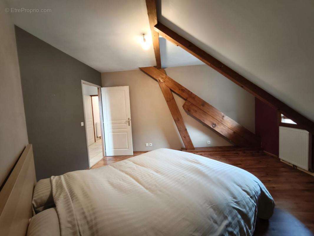 Appartement à GRUFFY