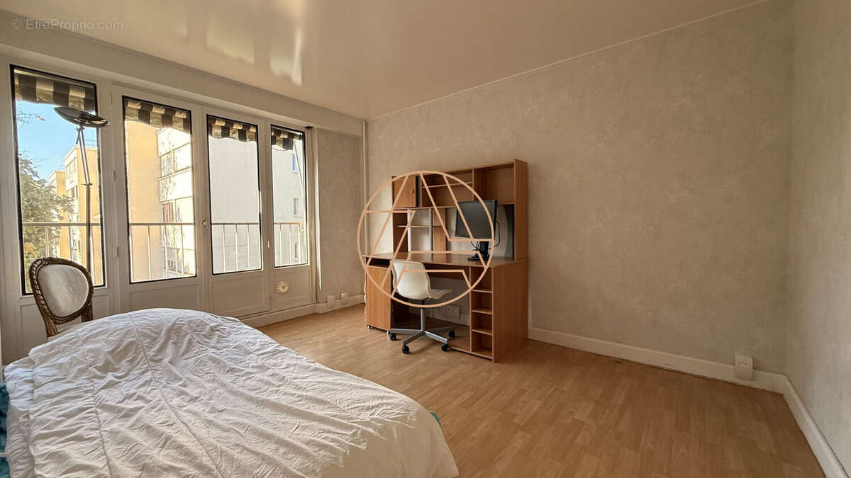 Appartement à CHENNEVIERES-SUR-MARNE