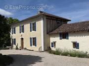 Maison à SEISSAN