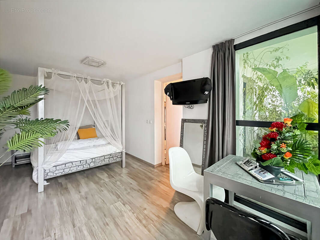 Appartement à CARRY-LE-ROUET