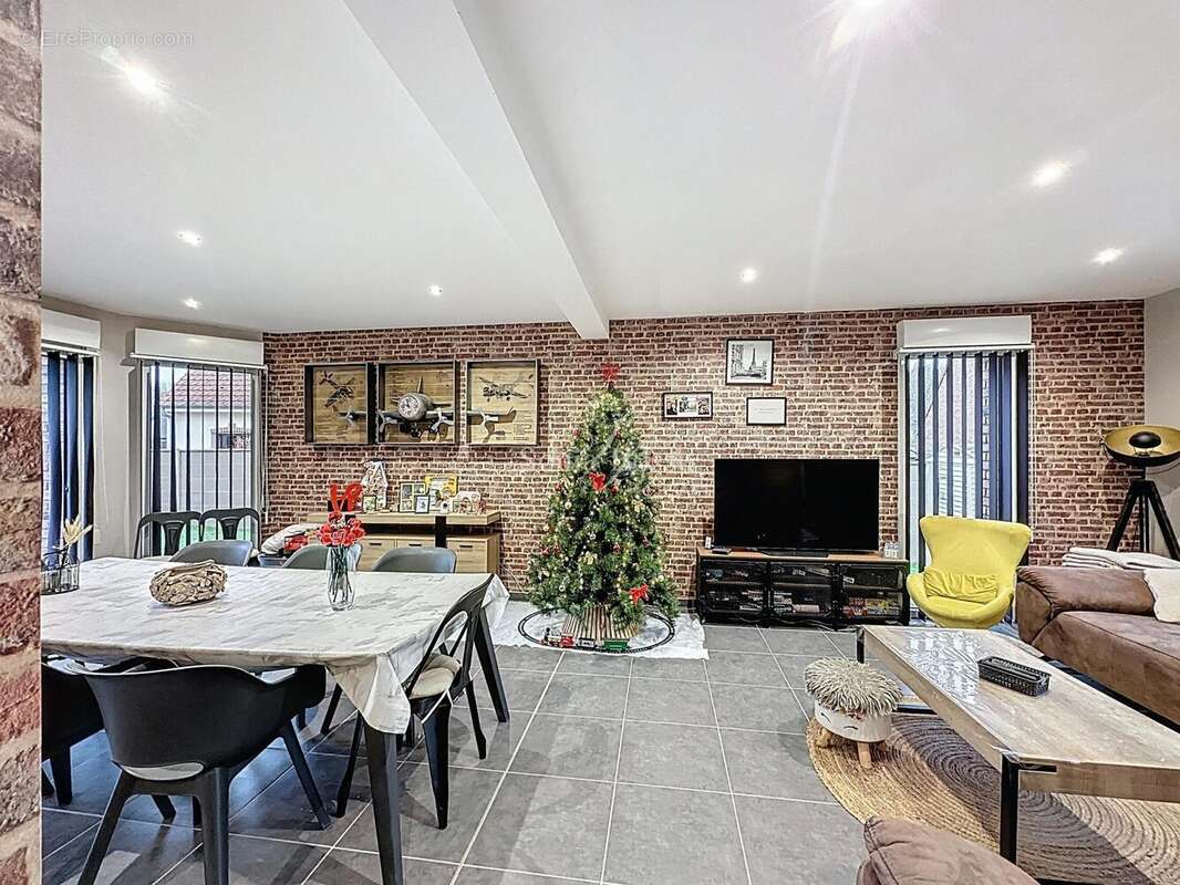 Photo 3 - Maison à VAUDRICOURT