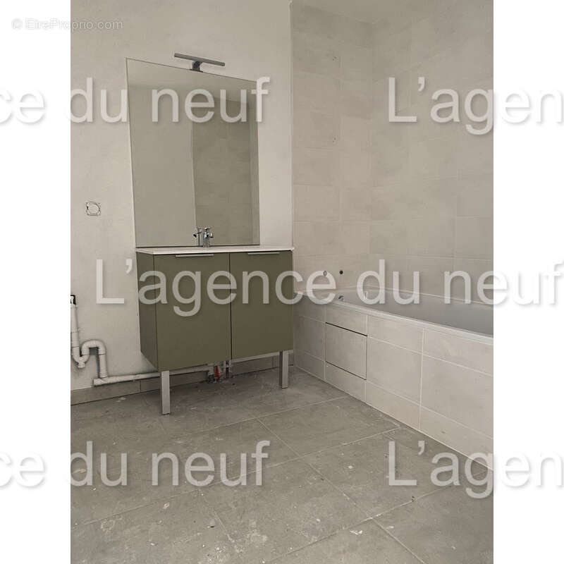 Appartement à COLOMBELLES