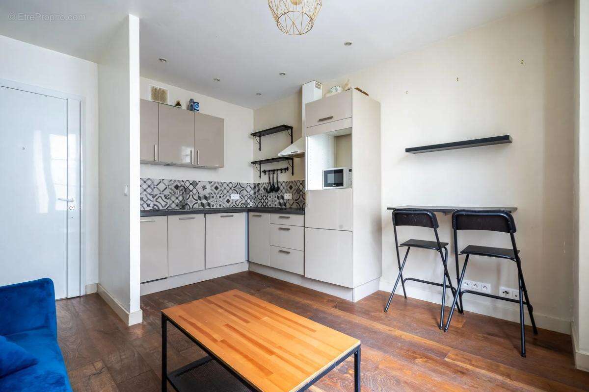 Appartement à PARIS-18E