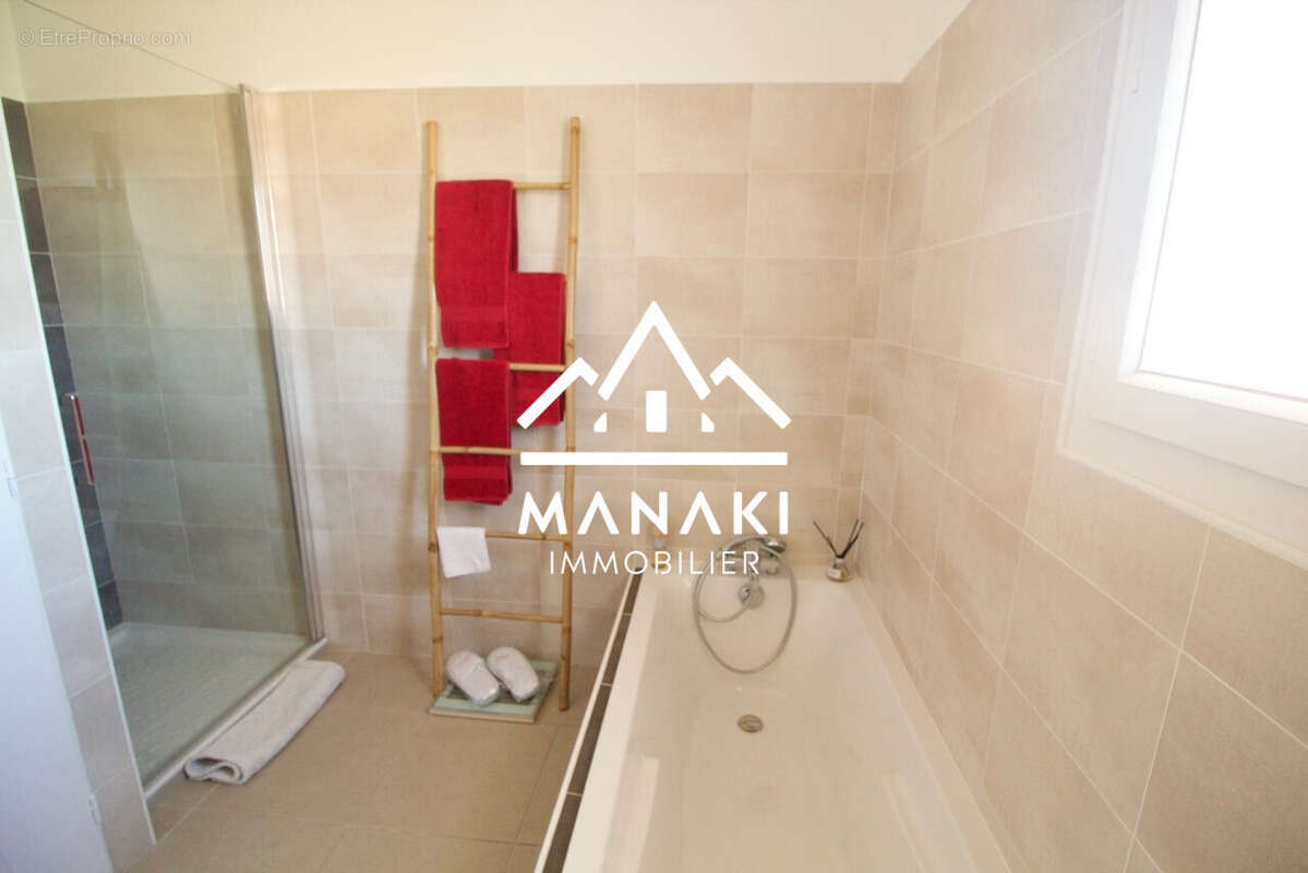 Chambre 1 à l'étage - Maison à SAINT-JEAN-PLA-DE-CORTS