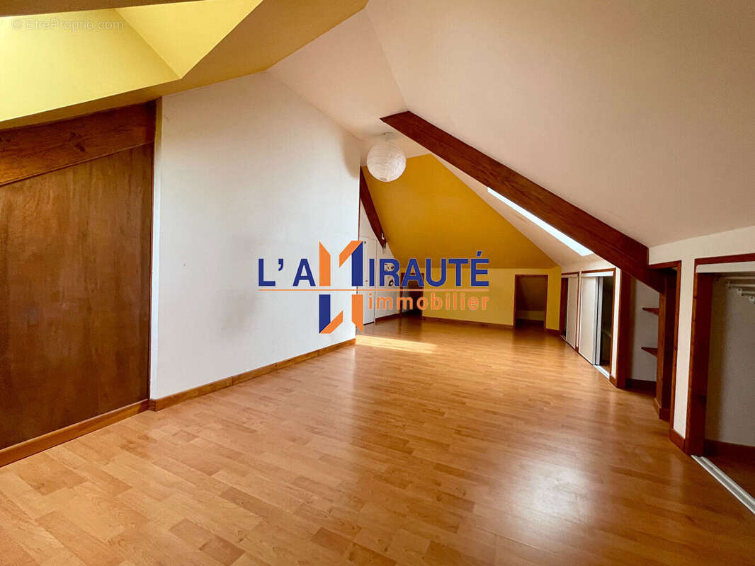 Appartement à HOUILLES