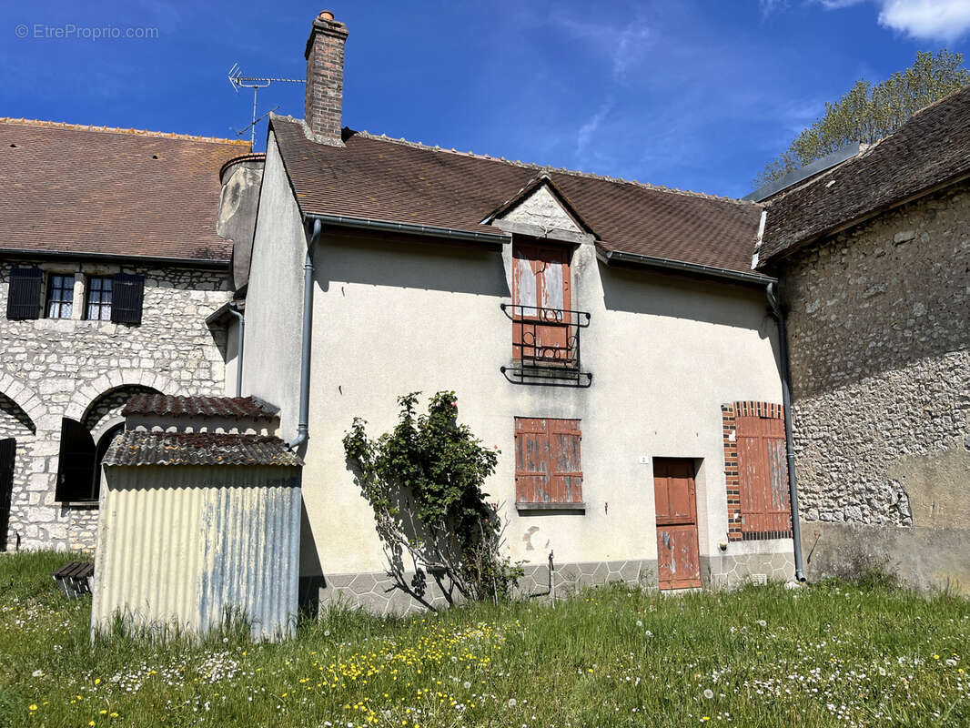 Maison à MONTBOUY