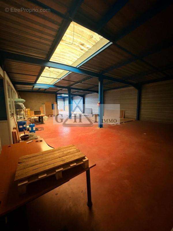 Commerce à CONFLANS-SAINTE-HONORINE