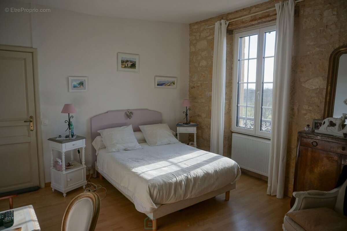 Superbe ensemble immobilier du XIXe siècle situé au coeur de la nature préservée du Périgord vert. - photo 16