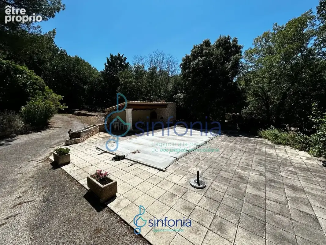 Propriété en pierre avec piscine et vue dominant - photo 12