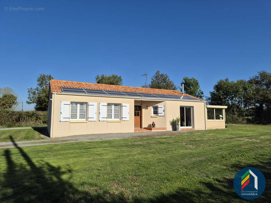 Maison à REAUMUR