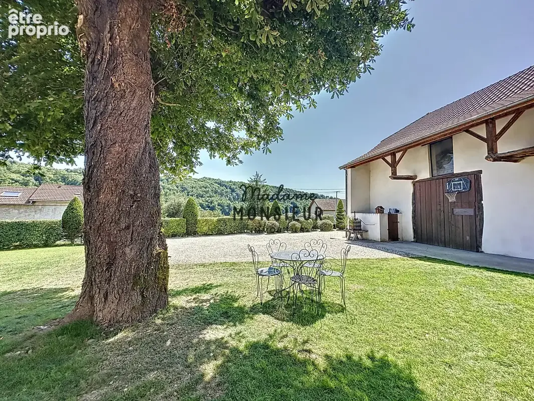 Propriété familiale 315 m 2 - photo 6