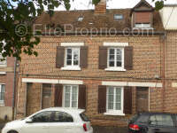 Plein centre ville, tres belle maison ancienne renovee avec trois chambres proche toutes commodites - photo 17