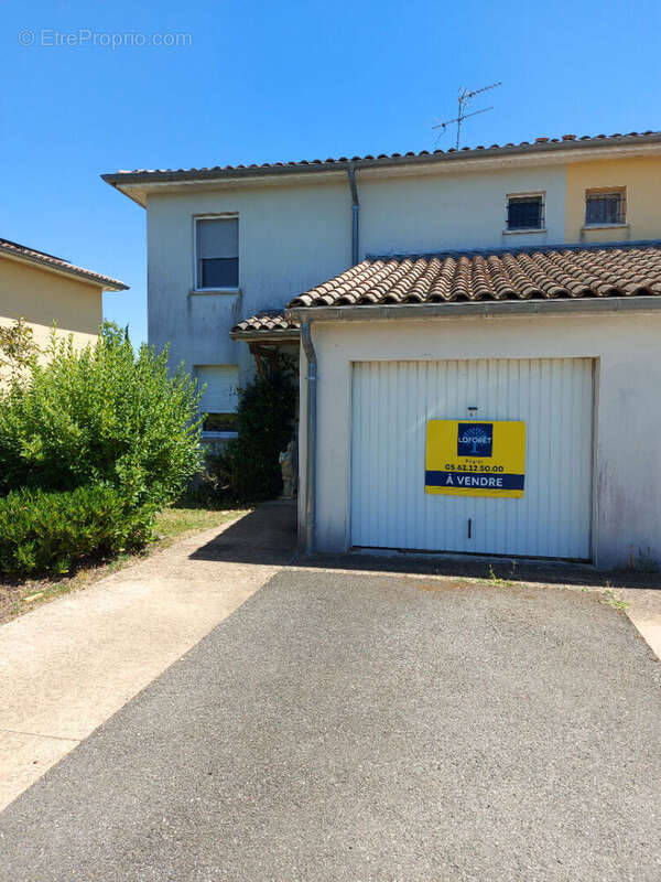 Maison à MONDONVILLE