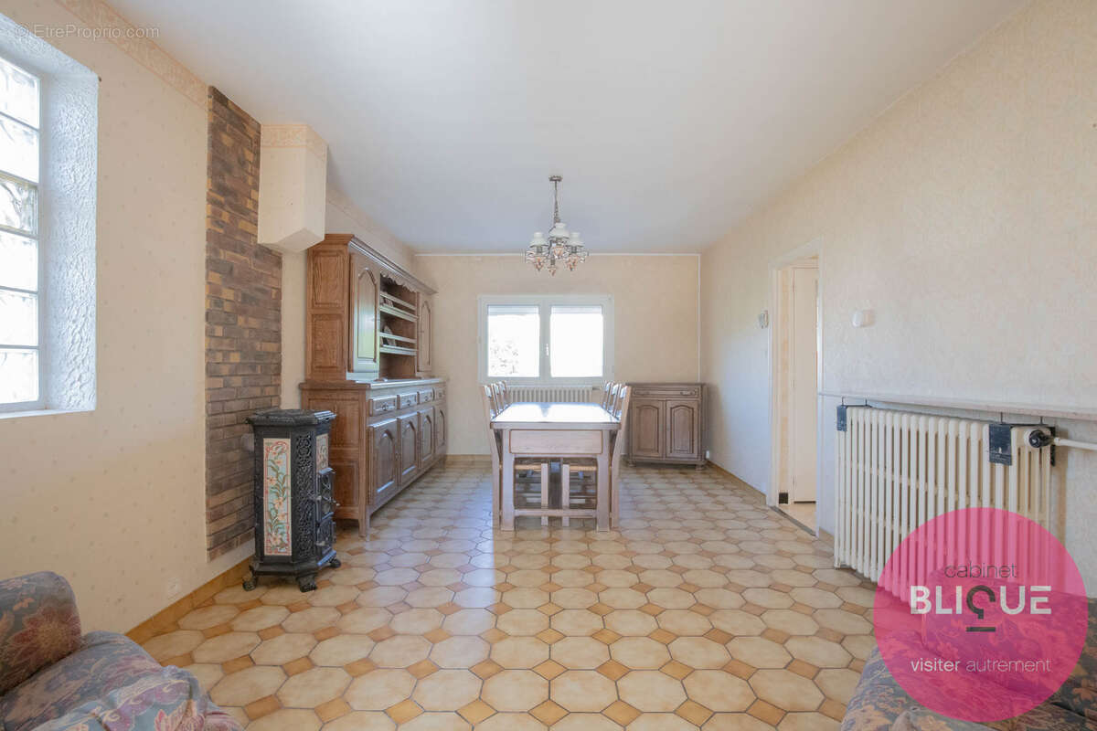 Maison à BOUXIERES-AUX-DAMES