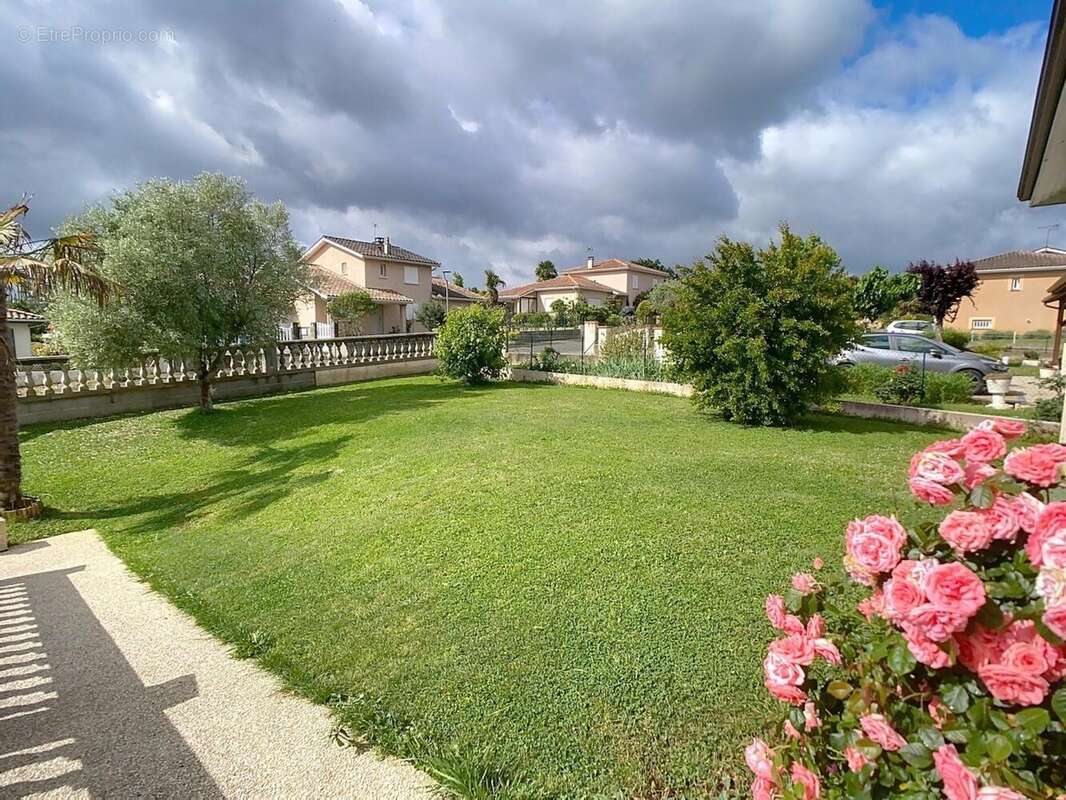 Photo 3 - Maison à PAVIE