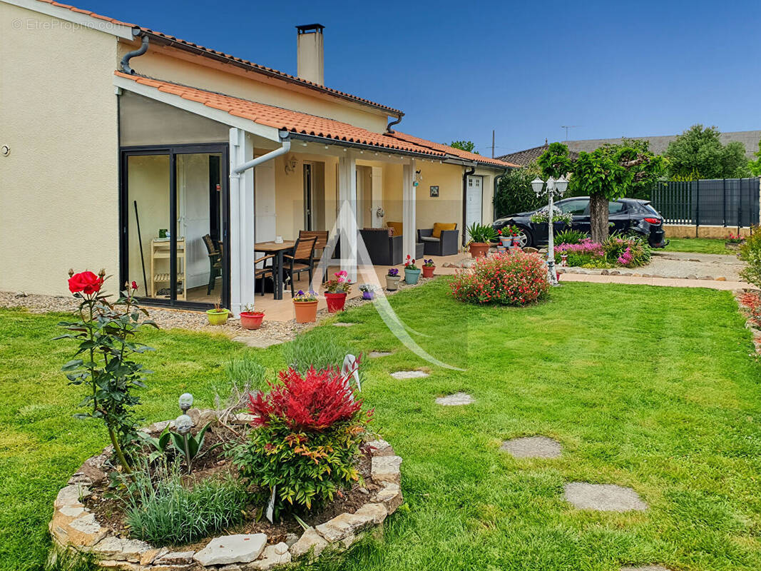 Maison à MONSEMPRON-LIBOS