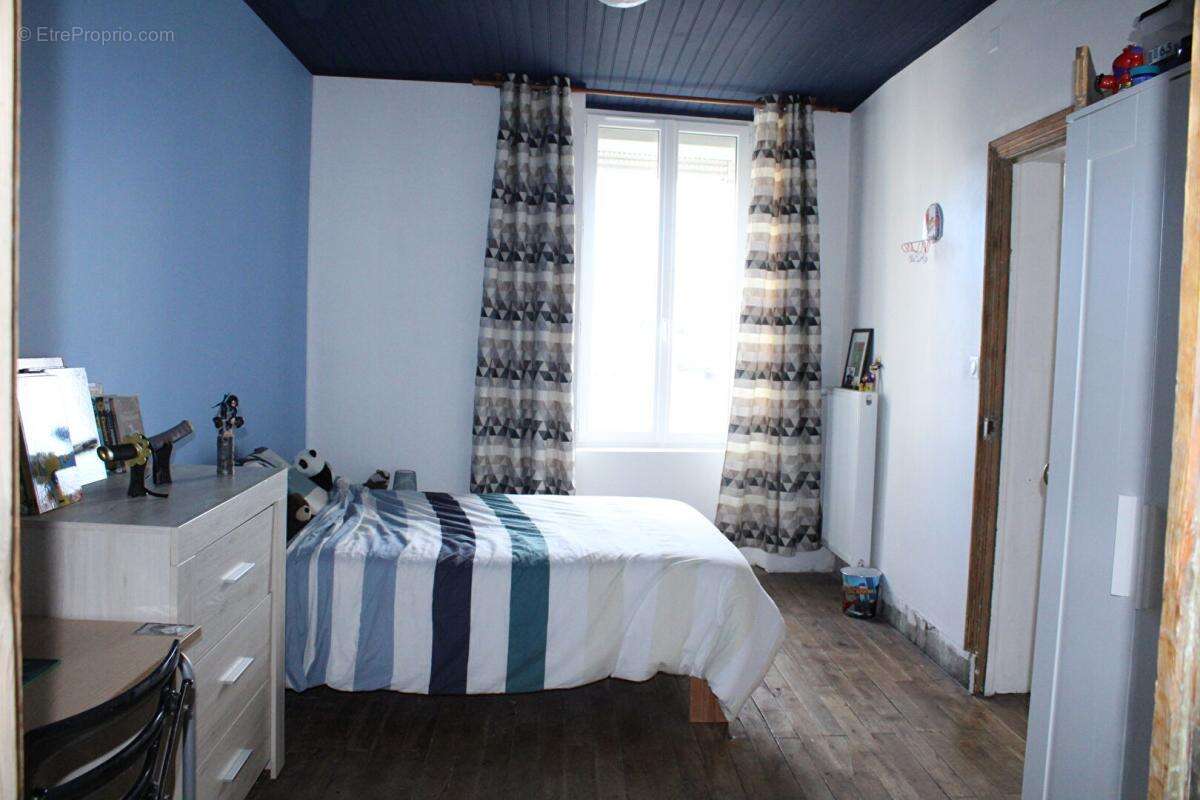 Maison  avec jardin , garage et appartement indépendant - photo 8