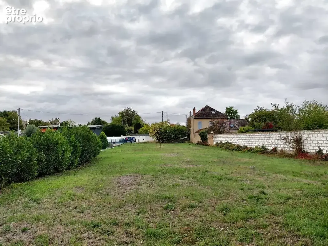 Terrain constructible de 1 160 m2 pont sur yonne - photo 3