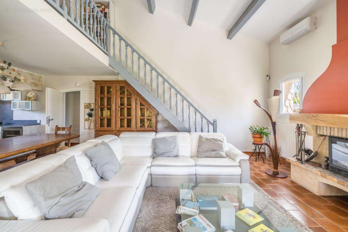 Maison 175 m² à Candillargues  - photo 7