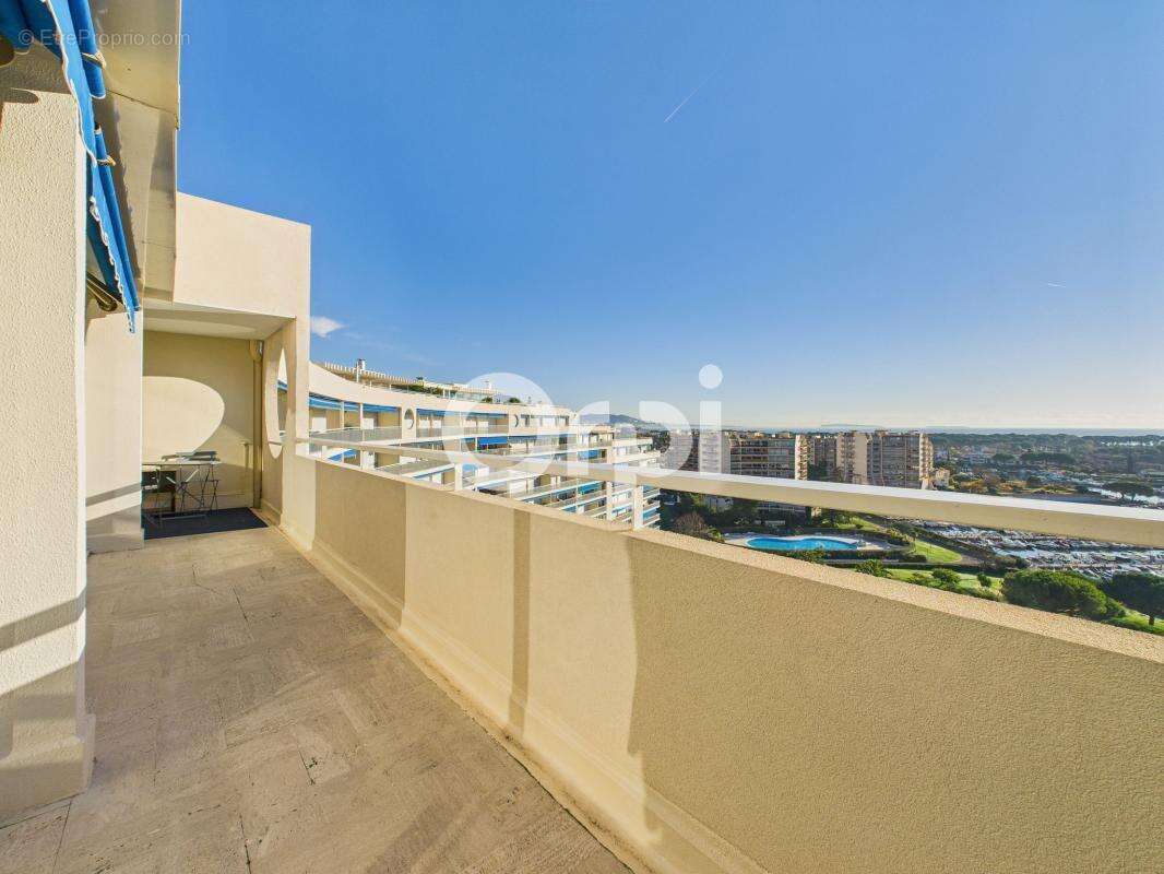 Appartement à MANDELIEU-LA-NAPOULE